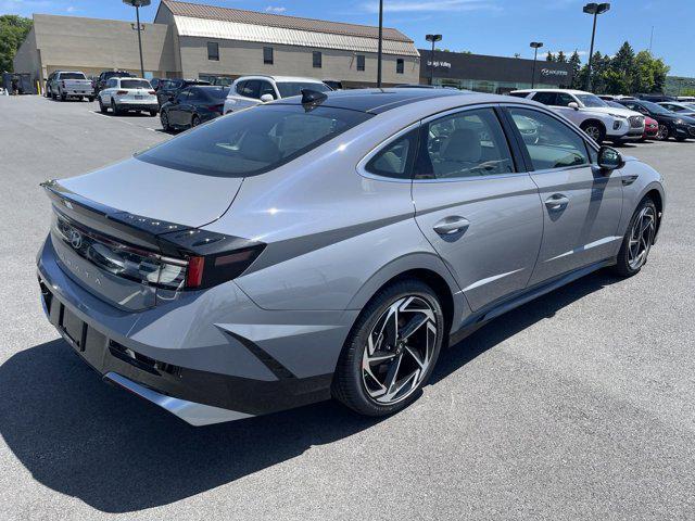 new 2024 Hyundai Sonata car, priced at $32,265