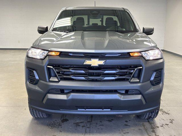 new 2024 Chevrolet Colorado car, priced at $30,301