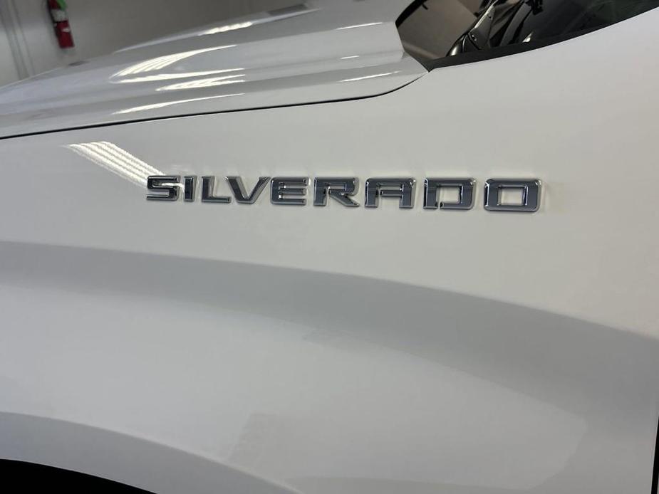 new 2024 Chevrolet Silverado 1500 car, priced at $53,991