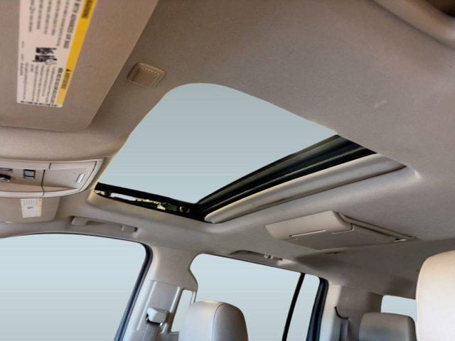 used 2015 Chevrolet Suburban car, priced at $9,999