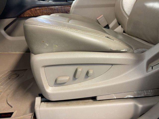 used 2015 Chevrolet Suburban car, priced at $9,999