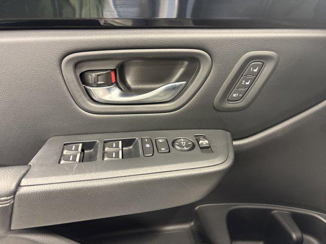 used 2023 Honda Pilot car, priced at $38,499