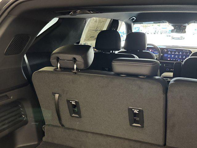 new 2025 Chevrolet Traverse car, priced at $42,691