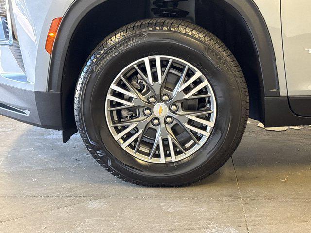 new 2025 Chevrolet Traverse car, priced at $42,691