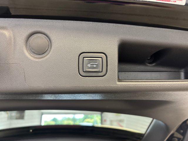 used 2022 Chevrolet Equinox car, priced at $22,498