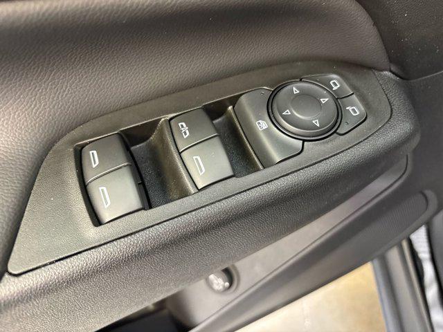 used 2022 Chevrolet Equinox car, priced at $22,498