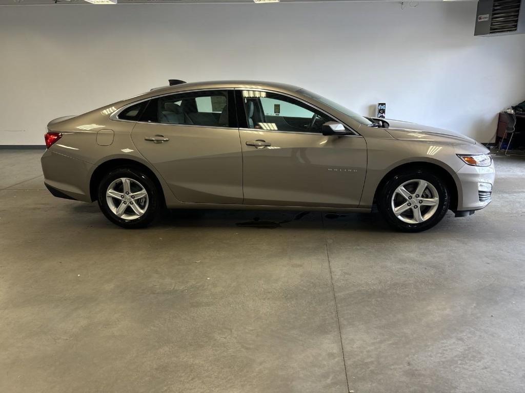 new 2025 Chevrolet Malibu car, priced at $26,192