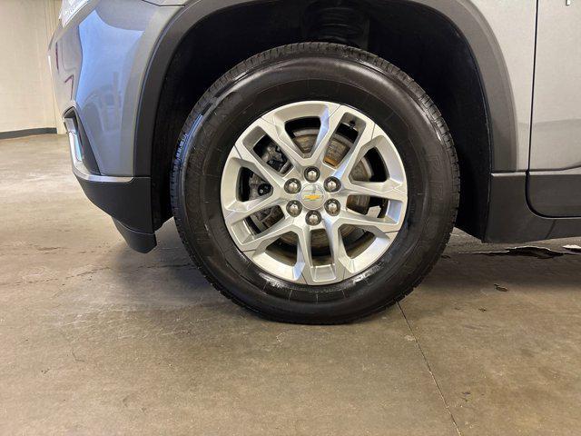 used 2021 Chevrolet Traverse car, priced at $19,498