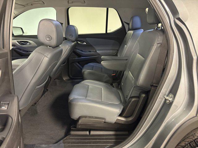 used 2021 Chevrolet Traverse car, priced at $19,498