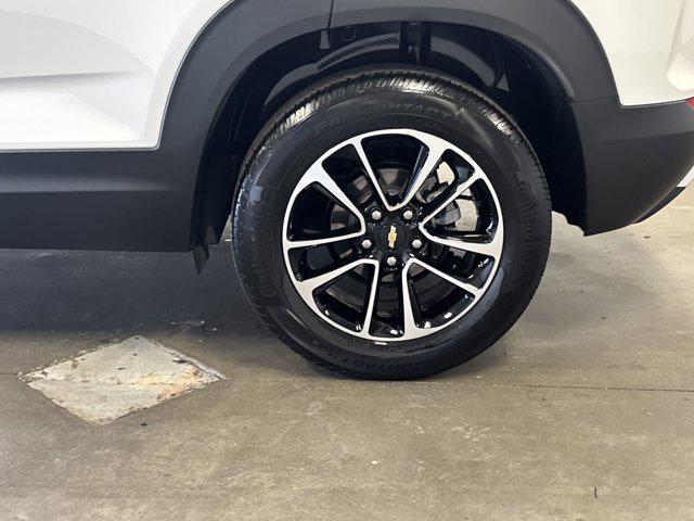 used 2024 Chevrolet TrailBlazer car, priced at $23,999