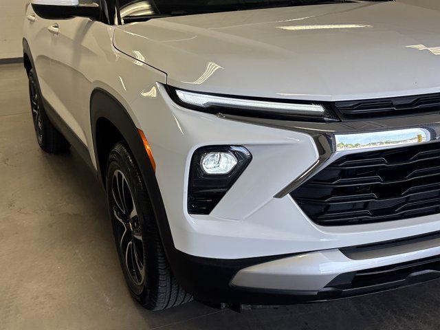 used 2024 Chevrolet TrailBlazer car, priced at $23,999