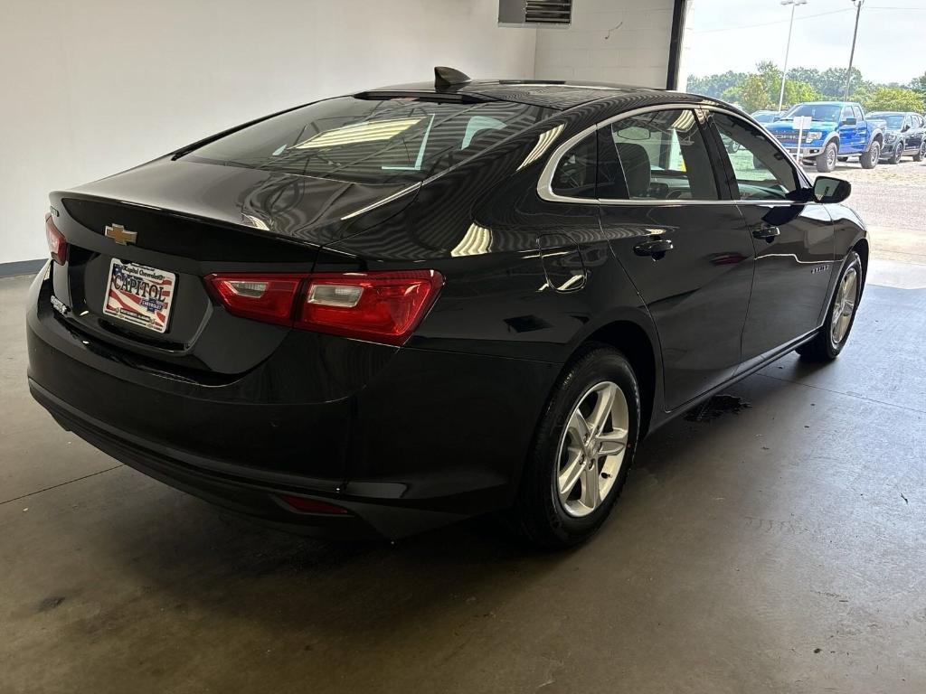 new 2025 Chevrolet Malibu car, priced at $26,191