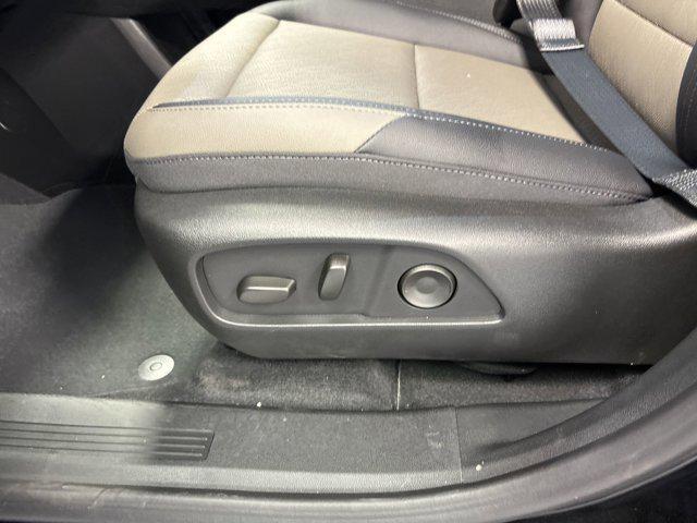 new 2026 Chevrolet Equinox car, priced at $30,492
