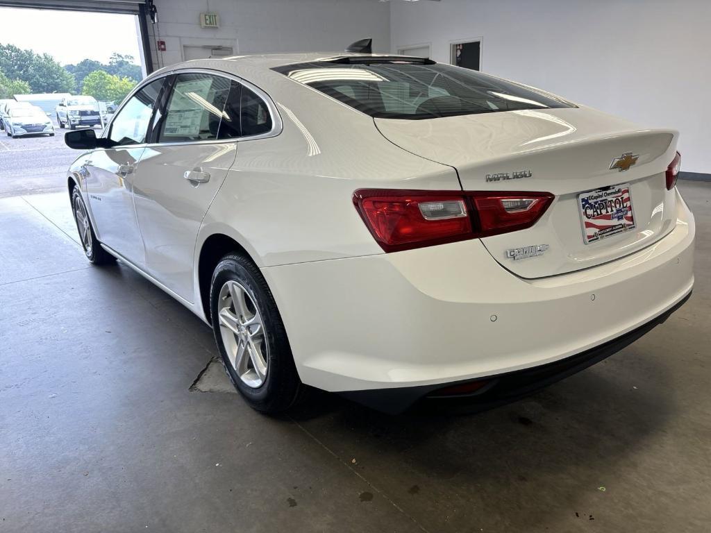 new 2025 Chevrolet Malibu car, priced at $26,092