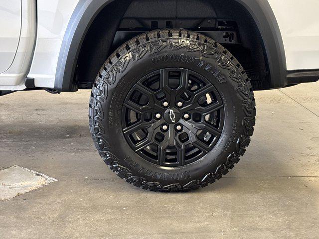 new 2025 Chevrolet Colorado car, priced at $44,701
