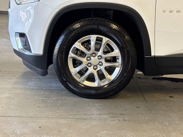 used 2021 Chevrolet Traverse car, priced at $26,499