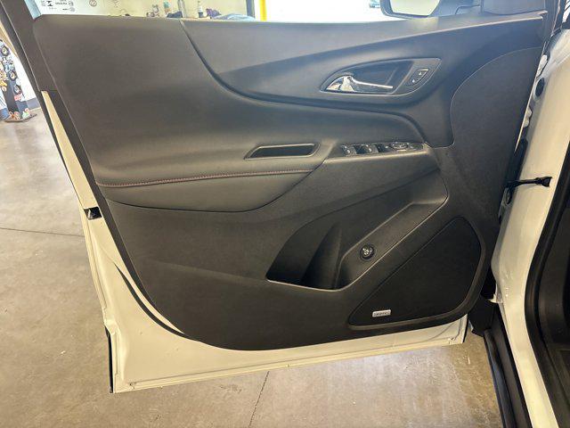 used 2024 Chevrolet Equinox car, priced at $29,999