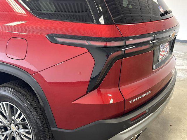 used 2024 Chevrolet Traverse car, priced at $38,999