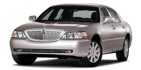 used 2007 Lincoln Town Car car, priced at $4,999