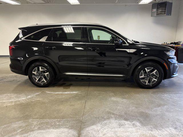 used 2022 Kia Sorento Hybrid car, priced at $27,999