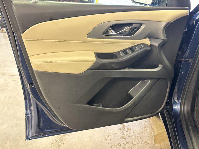 used 2022 Chevrolet Traverse car, priced at $20,997