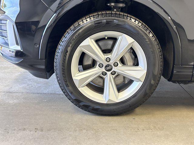 used 2023 Audi Q7 car, priced at $47,999