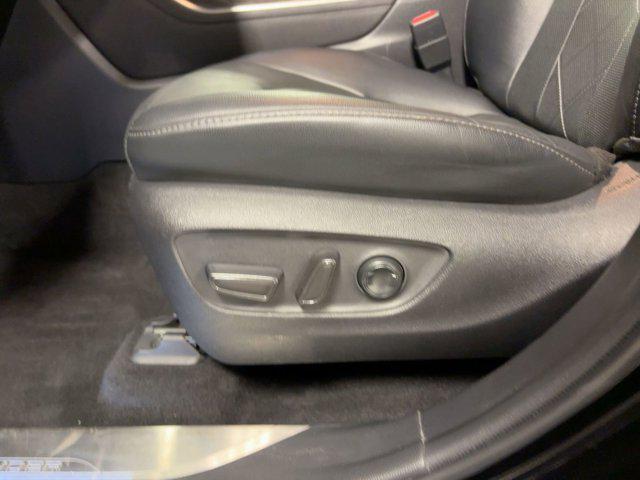 used 2022 Toyota Highlander car, priced at $36,999
