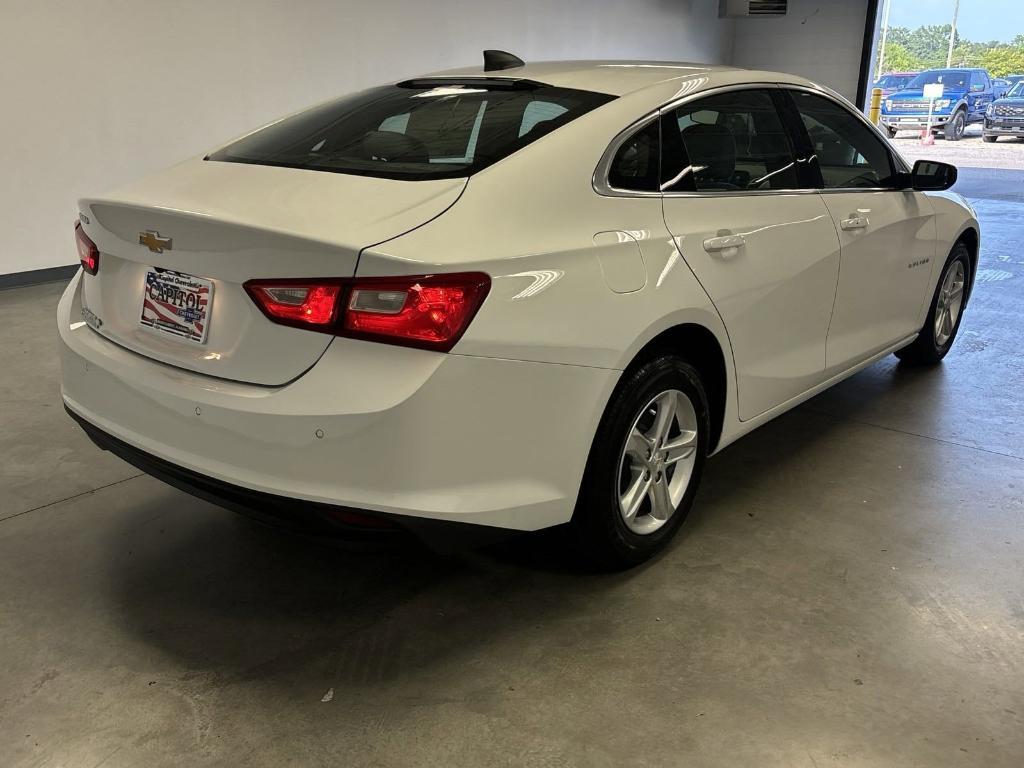 new 2025 Chevrolet Malibu car, priced at $26,092