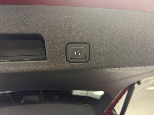 new 2025 Chevrolet Traverse car, priced at $57,441