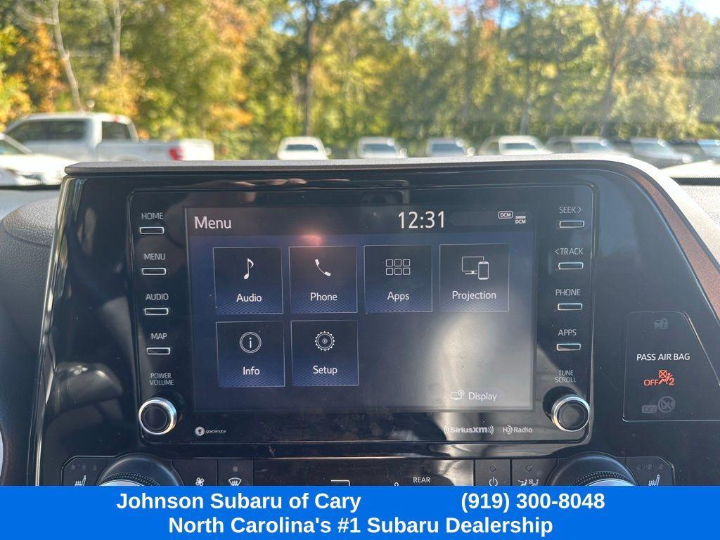used 2022 Toyota Highlander car, priced at $37,995