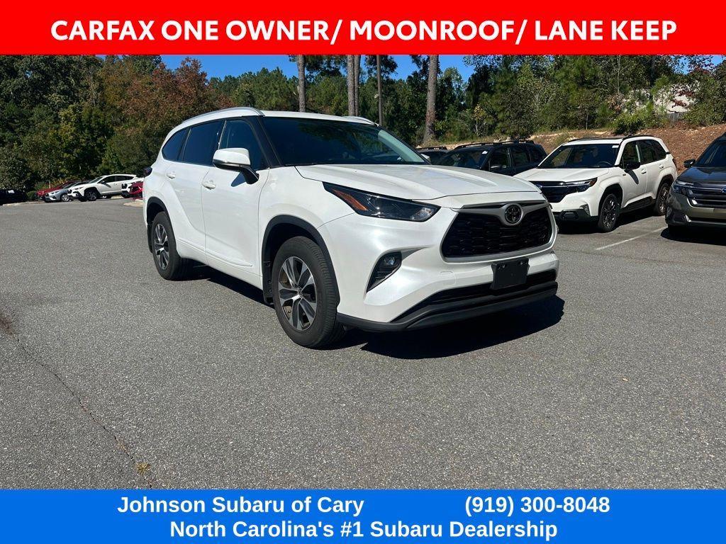 used 2022 Toyota Highlander car, priced at $37,995