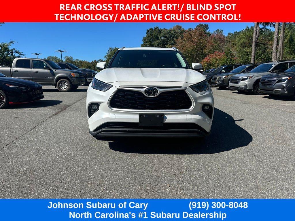 used 2022 Toyota Highlander car, priced at $37,995