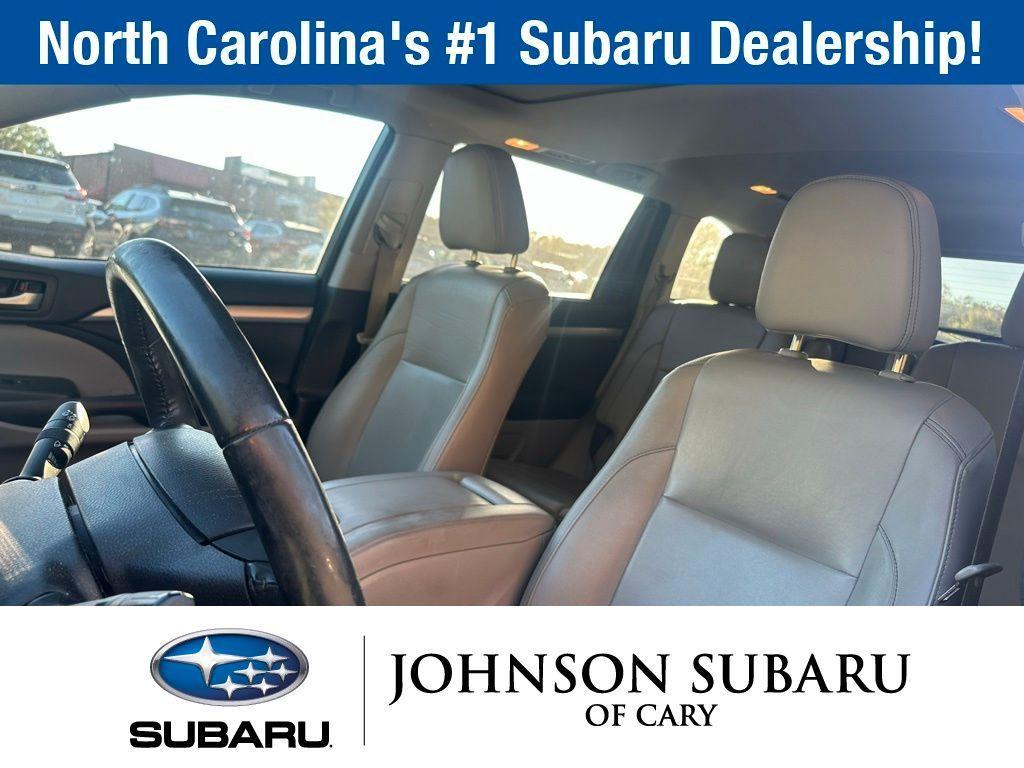 used 2018 Toyota Highlander car, priced at $26,498