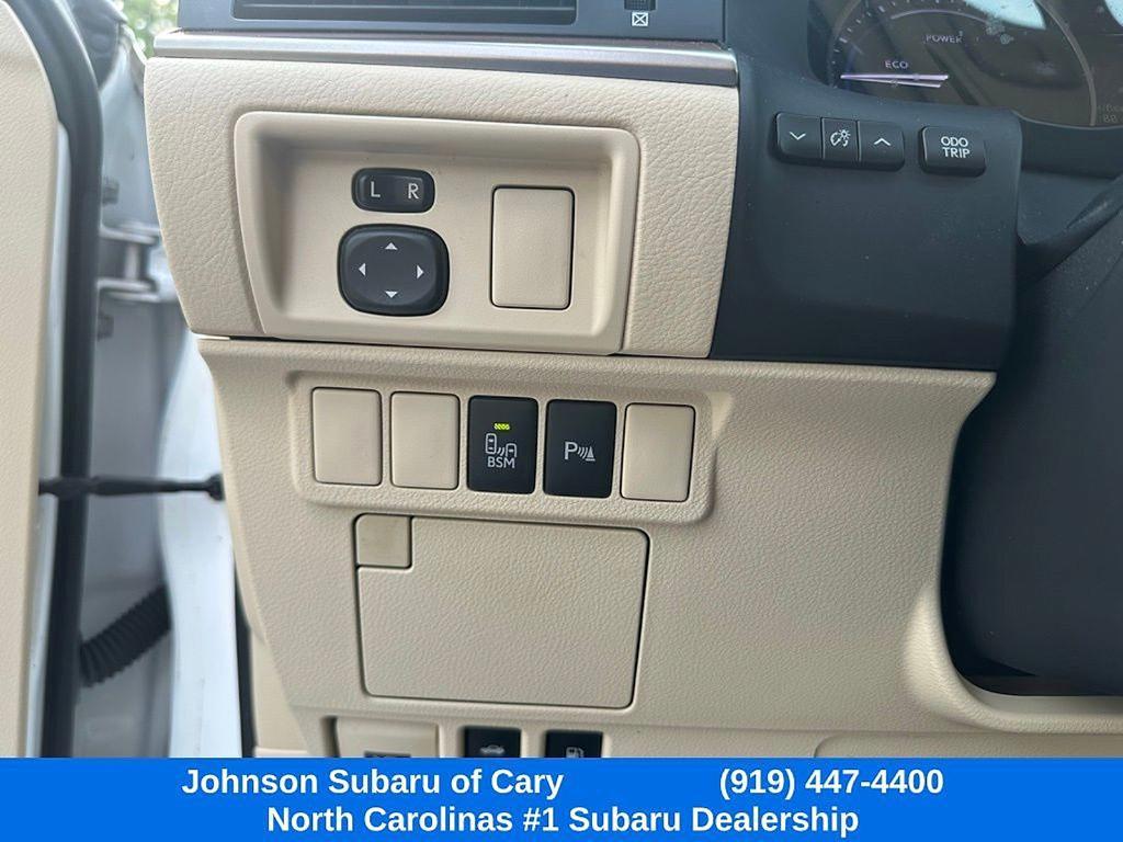 used 2015 Lexus ES 300h car, priced at $17,999