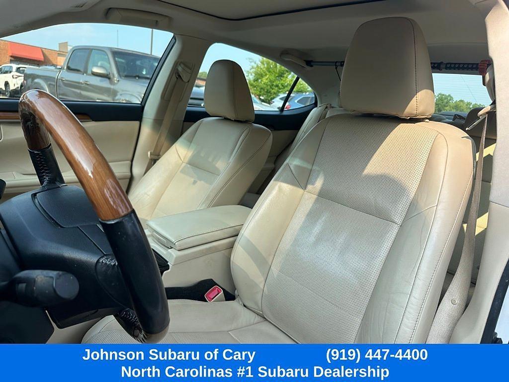 used 2015 Lexus ES 300h car, priced at $17,999
