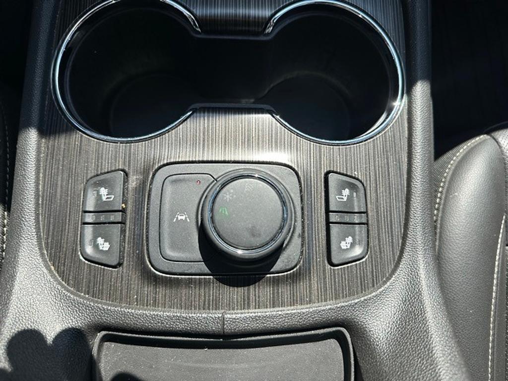 used 2023 GMC Acadia car, priced at $29,499