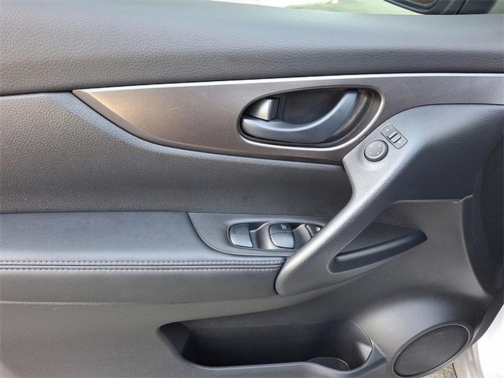 used 2021 Nissan Rogue Sport car, priced at $18,999