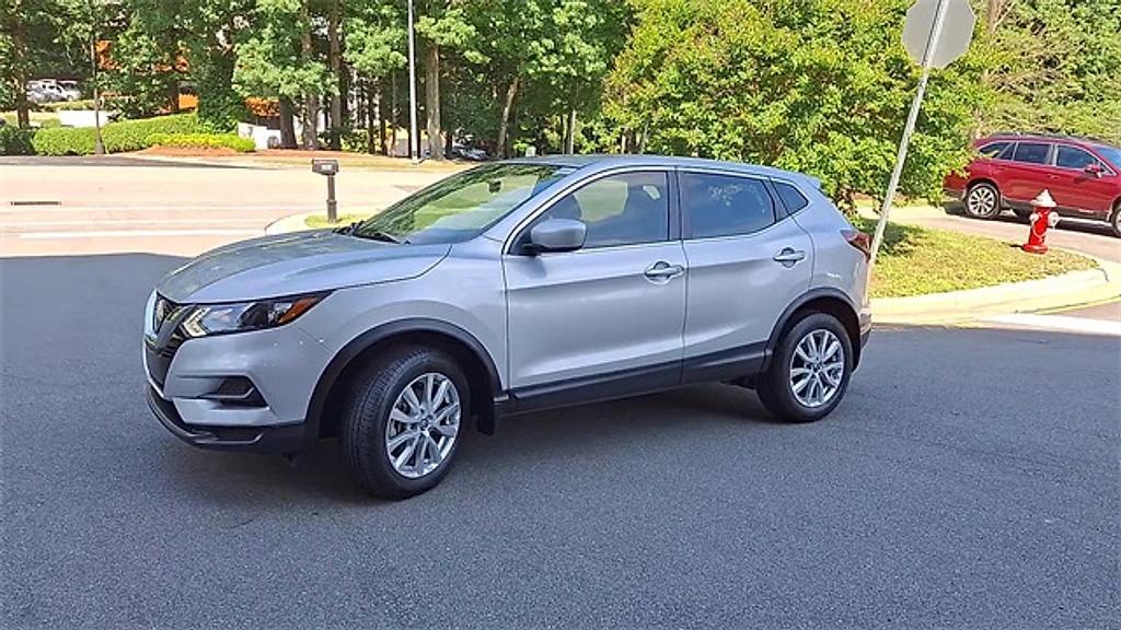 used 2021 Nissan Rogue Sport car, priced at $18,999