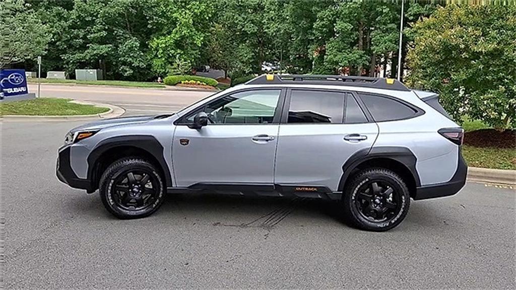 used 2025 Subaru Outback car, priced at $39,999