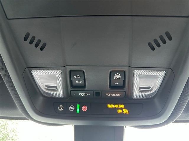 used 2023 Chevrolet Equinox car, priced at $23,999