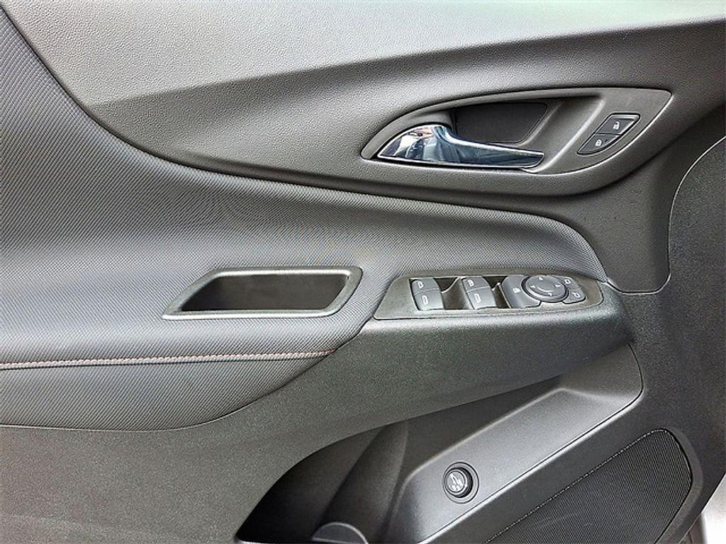 used 2023 Chevrolet Equinox car, priced at $23,999
