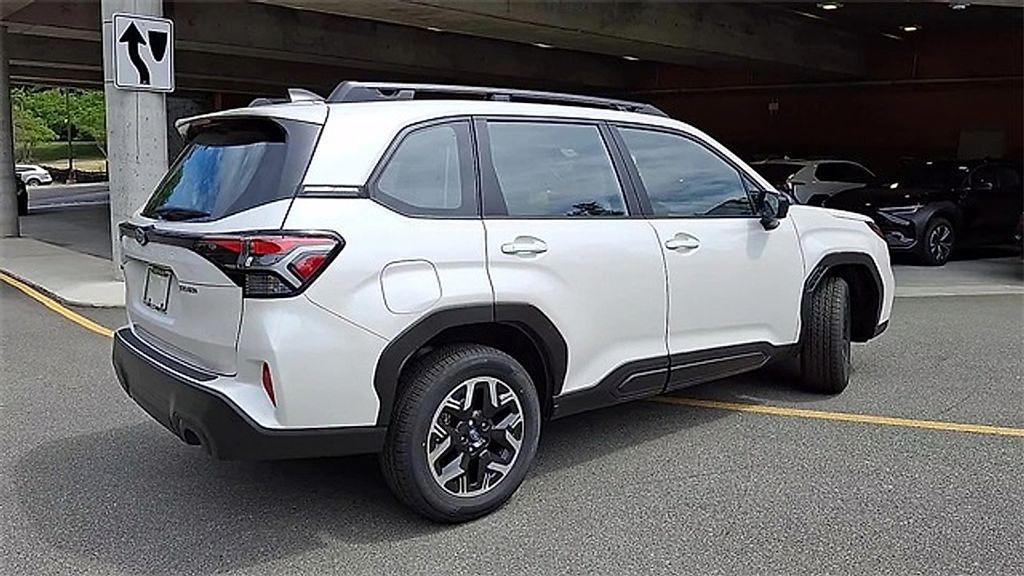 new 2025 Subaru Forester car, priced at $31,531