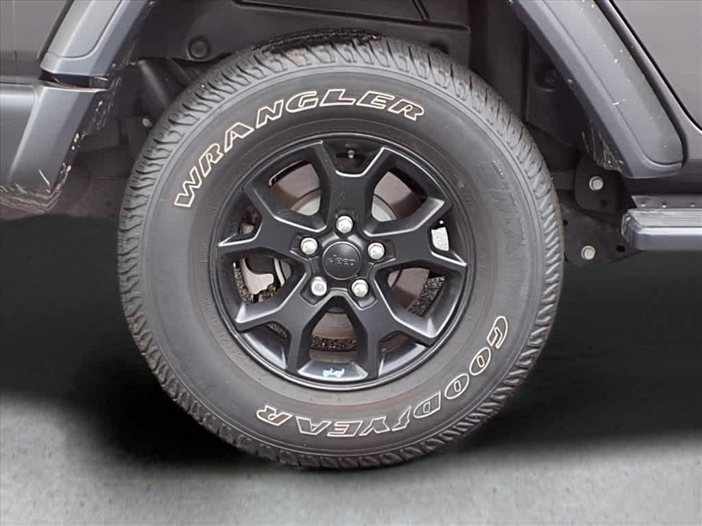 used 2021 Jeep Wrangler Unlimited car, priced at $32,972