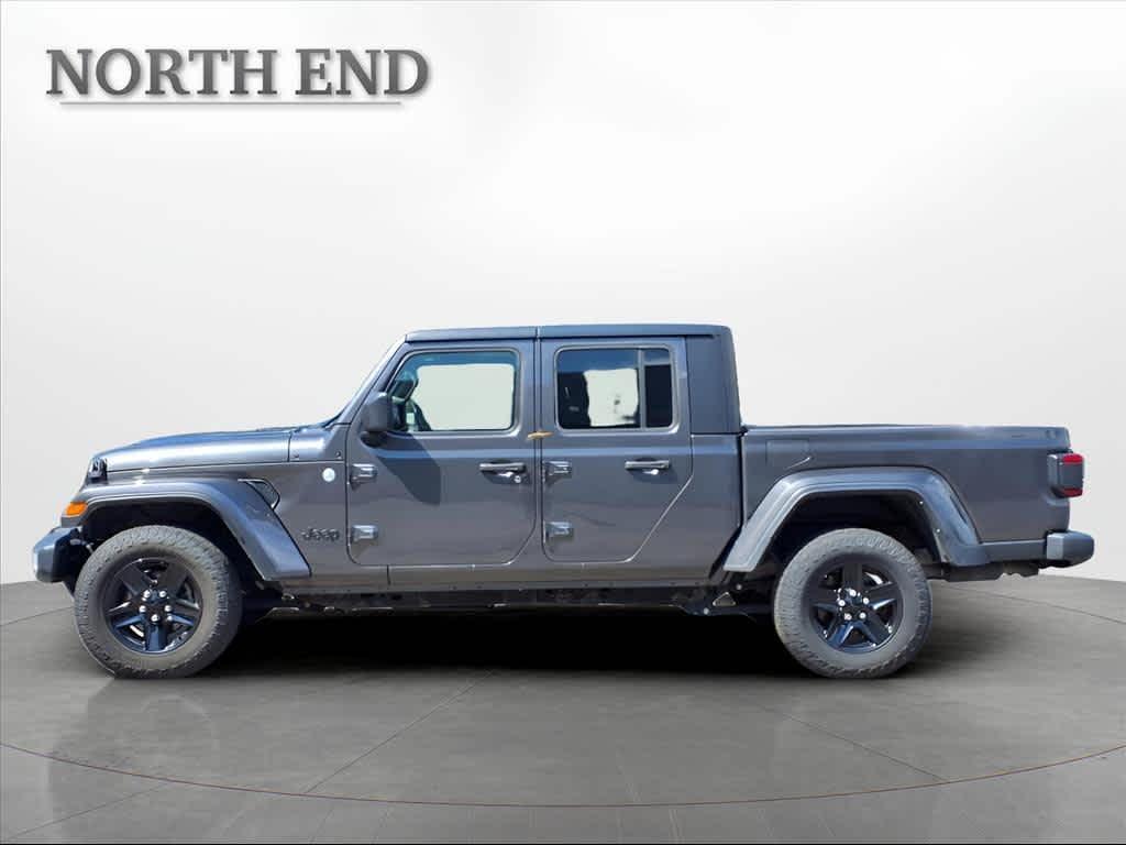 used 2021 Jeep Gladiator car, priced at $24,998