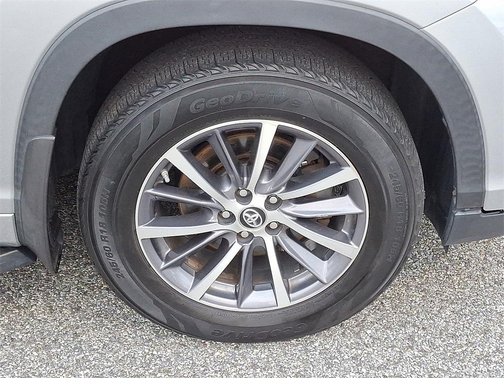 used 2017 Toyota Highlander car, priced at $22,500