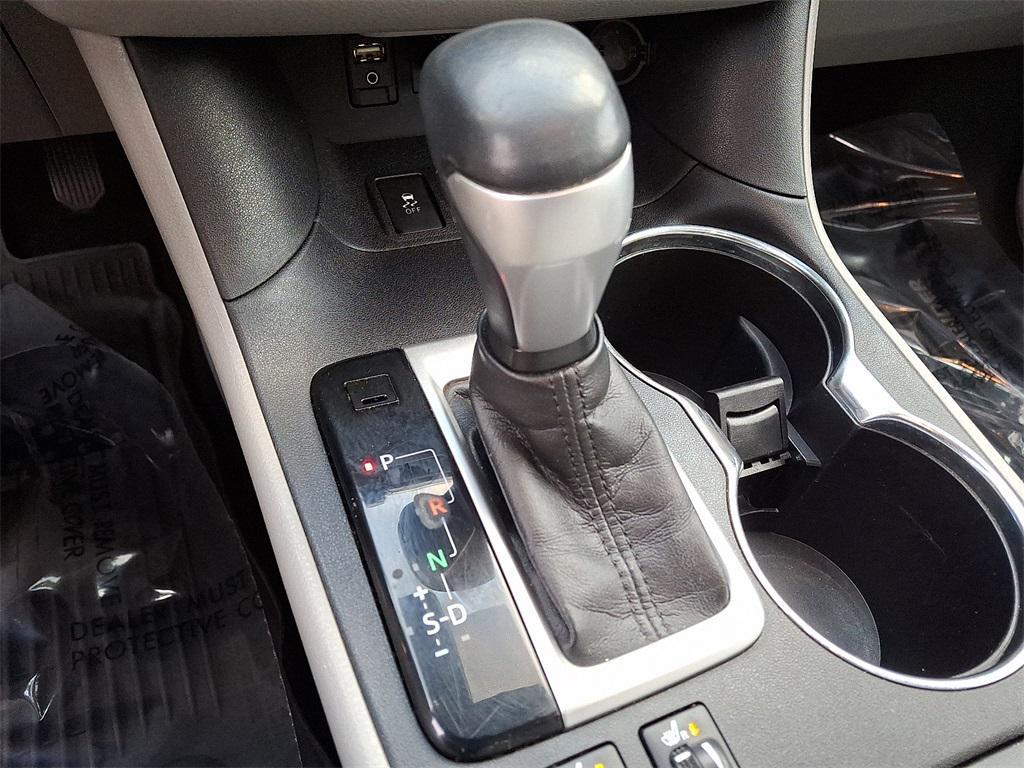 used 2017 Toyota Highlander car, priced at $22,500