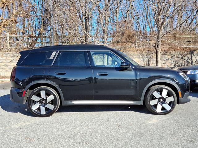 used 2025 MINI Countryman car, priced at $37,000