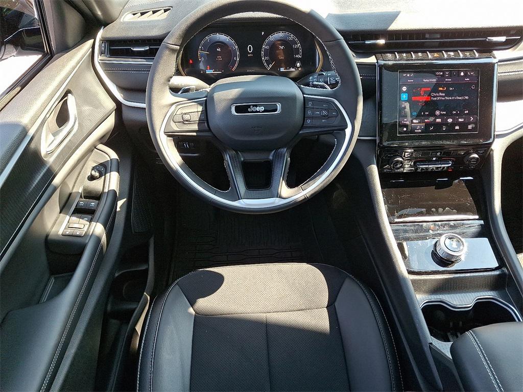 used 2025 Jeep Grand Cherokee car, priced at $37,500