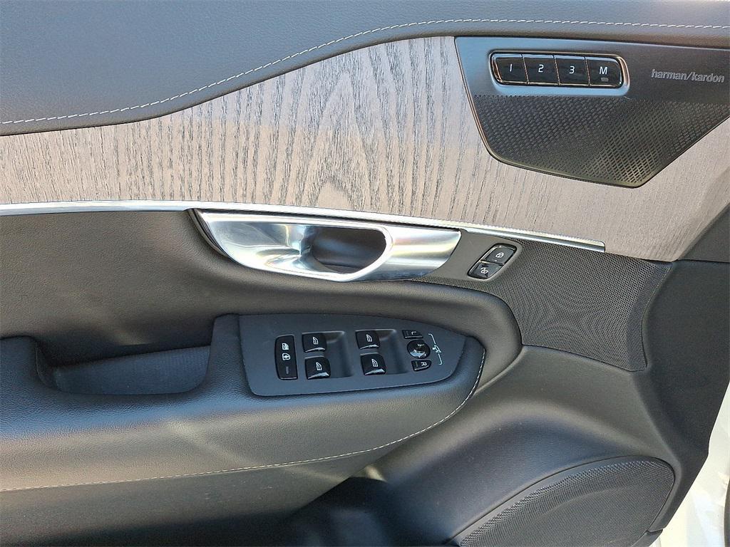 used 2022 Volvo XC90 car, priced at $36,500