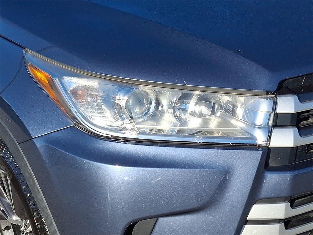 used 2019 Toyota Highlander car, priced at $22,750